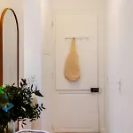 Centre - Sanctuaire Et Grotte דירה *